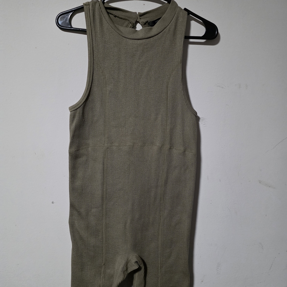 Forever 21 Olive Ribbed Sleeveless Top